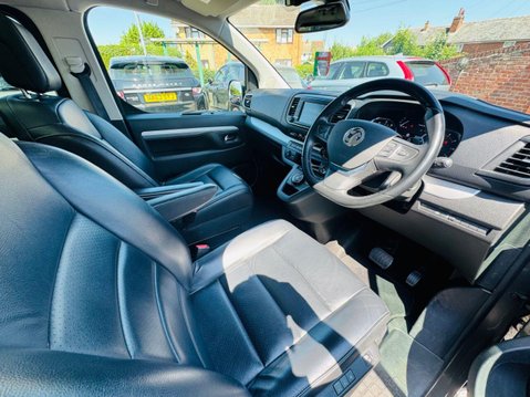 Vauxhall Vivaro 2l 5dr Auto 142 BHP 9