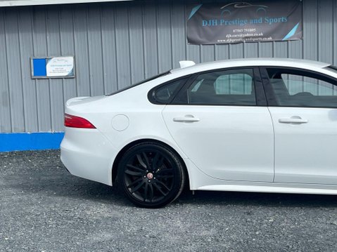 Jaguar XF 2.0d R-Sport Auto Euro 6 (s/s) 4dr 23
