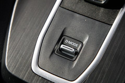 Nissan Qashqai DIG-T ACENTA PREMIUM DCT MHEV 32