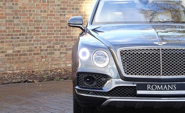 Bentley Bentayga 6
