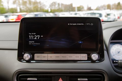 Hyundai KONA PREMIUM 23