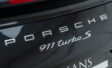 Porsche 911 Turbo S Cabriolet (991.2) 34