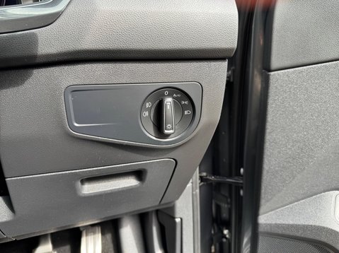 Volkswagen Tiguan R-LINE TECH TSI 4MOTION DSG 33