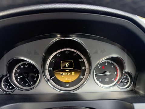 Mercedes-Benz E Class 2.1 E220 CDI BlueEfficiency Sport Edition 125 Cabriolet G-Tronic+ Euro 5 (s 8