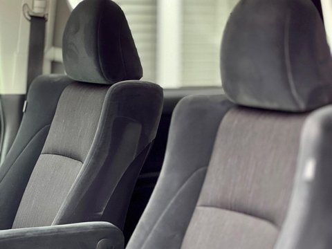 Toyota Vellfire V6 Sunroof 13