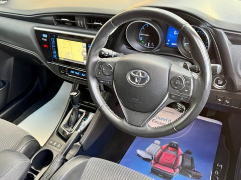 Toyota Auris 1.2 VVT-i Excel Touring Sports CVT Euro 6 (s/s) 5dr (Safety Sense) 40