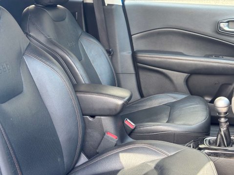 Jeep Compass 1.4 Compass Limited Edition MultiAir II 4x2 5dr 38