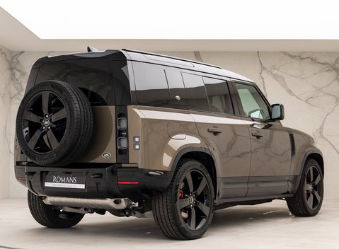 Land Rover Defender 110 X P400e 7