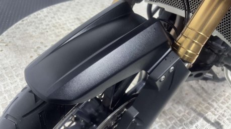 Triumph Explorer 1215 2015 25K STUNNING ADVENTURE BIKE FULL LUGGAGE DO ANYTHING BIKE 45