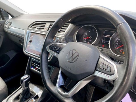 Volkswagen Tiguan 1.5 TSI Life SUV 5dr Petrol DSG Euro 6 (s/s) (150 ps) 18