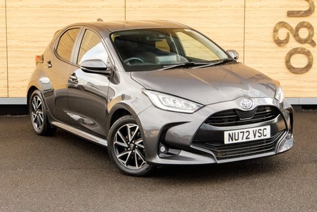 Toyota Yaris DESIGN FHEV