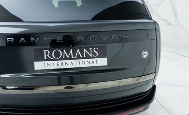 Land Rover Range Rover P530 SV 36