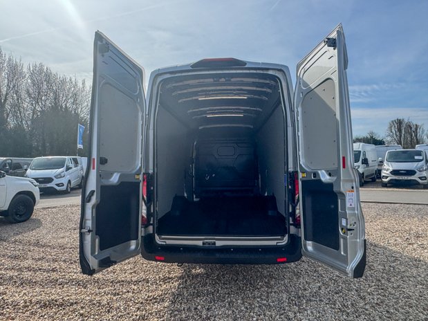 Ford Transit XLWB L4H3 High Roof Limited 350 AirCon Alloys Camera Nav EURO 6 8
