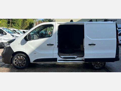 Vauxhall Vivaro 1.6 CDTi 2900 BiTurbo ecoFLEX L1 H1 Euro 5 (s/s) 5dr 18