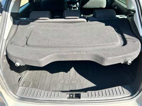 Ford Focus ZETEC 39