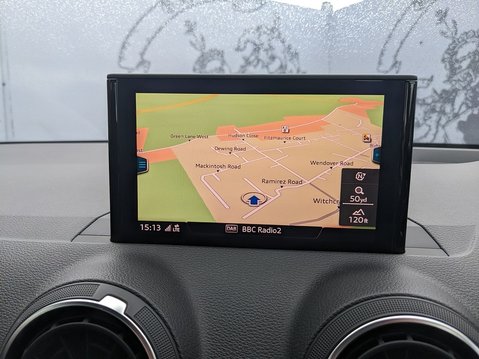 Audi Q2 TFSI SPORT 32