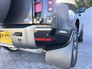 Land Rover Defender 90 D300 Hard Top X-Dynamic HSE 26