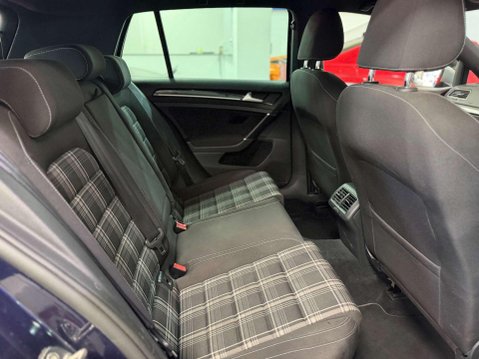 Volkswagen Golf 2.0 TDI BlueMotion Tech GTD Hatchback 5dr Diesel DSG Euro 6 (s/s) (184 ps) 48