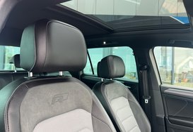 Volkswagen Tiguan R-LINE TECH 2.0 TDI 4MOTION DSG AUTO 15