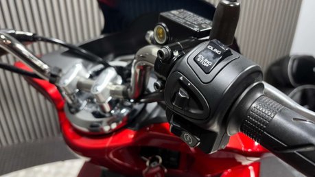 Honda PCX WW PCX 125 2016 ONLY 13K 1 OWNER LONG MOT WARRANTY 125CC 23