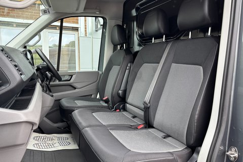 Volkswagen Crafter CR35 L2 H1 Mwb Lr 177 ps Tdi Trendline DSG Panel Van 3