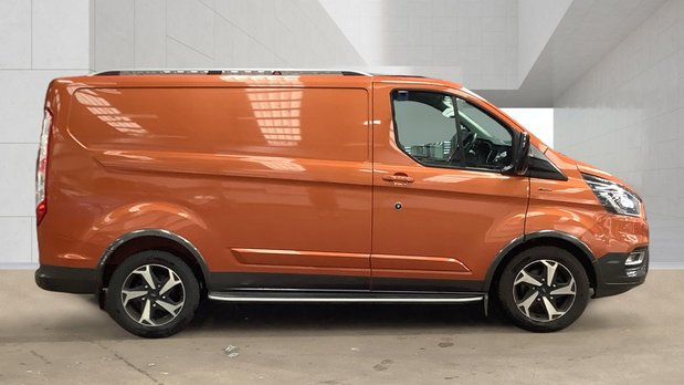 Ford Transit Custom AUTO SWB L1H1 Low Roof 300 Air Con Alloys Sensors Cam EURO 6 3