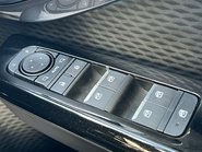 Suzuki e Vitara MOTION 33