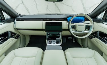 Land Rover Range Rover P400 AUTOBIOGRAPHY 20