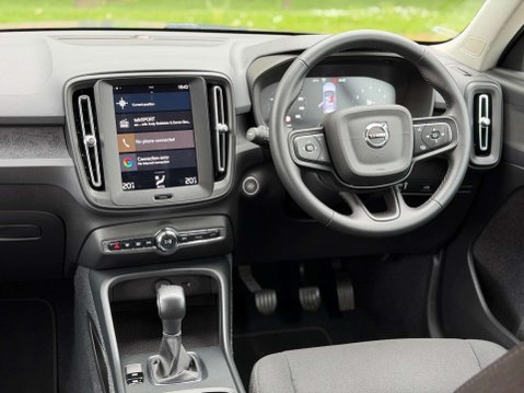 Volvo XC40 1.5 XC40 Momentum Core T2 5dr 15