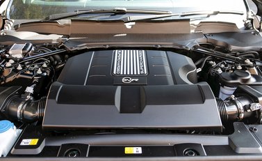 Land Rover Range Rover Sport 5.0 SVR 32