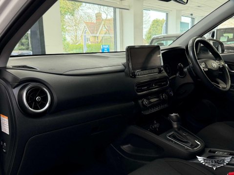 Hyundai KONA 1.6 h-GDi Premium DCT Euro 6 (s/s) 5dr 24