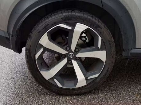 Nissan Juke 1.0 DIG-T Tekna SUV 5dr Petrol DCT Auto Euro 6 (s/s) (114 ps) 30