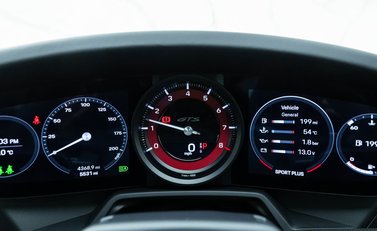 Porsche 911 Carrera GTS (992) 18