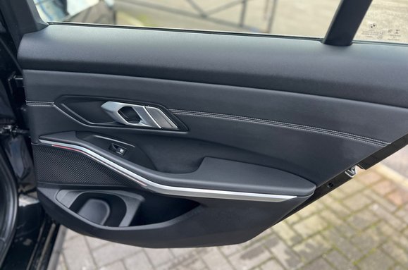 BMW 3 Series 318D SPORT 20