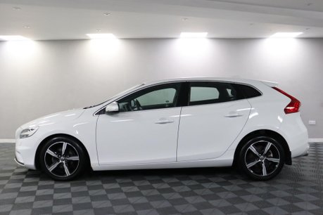 Volvo V40 D2 R-DESIGN NAV PLUS 18