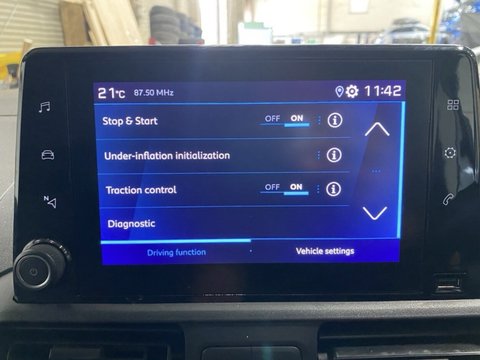 Peugeot Partner BLUEHDI PROFESSIONAL PREMIUM PLUS L1 18