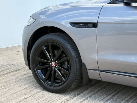 Jaguar F-Pace 2.0 F-PACE Chequered Flag AWD D Auto 4WD 5dr 66
