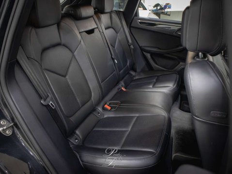 Porsche Macan 3.0 Macan S D Semi-Auto 4WD 5dr 20