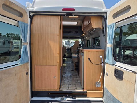 Auto-Sleepers Orian Pavo 12