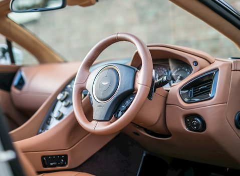 Aston Martin Zagato Vanquish Volante 13