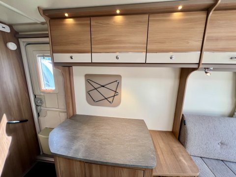 Bailey Pegasus Genoa GT70  18