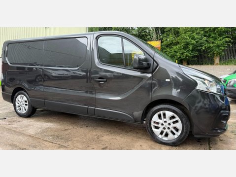 Renault Trafic 1.6 dCi ENERGY 29 Sport Nav Panel Van 5dr Diesel Manual LWB Standard Roof E 5