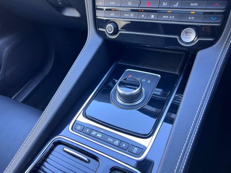 Jaguar F-Pace 2.0 D180 R-Sport Auto AWD Euro 6 (s/s) 5dr 76