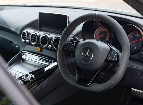 Mercedes-Benz Amg GT GT R 11