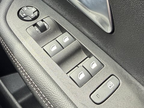 Vauxhall Mokka 1.2 Turbo 136 GS 5dr 33
