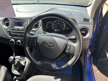 Hyundai i10 1.0 SE 5Dr 11