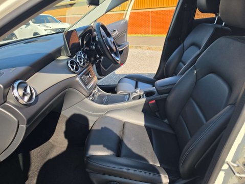 Mercedes-Benz GLA 2.1 GLA 200 Sport Executive D 4Matic Auto 4WD 5dr 51