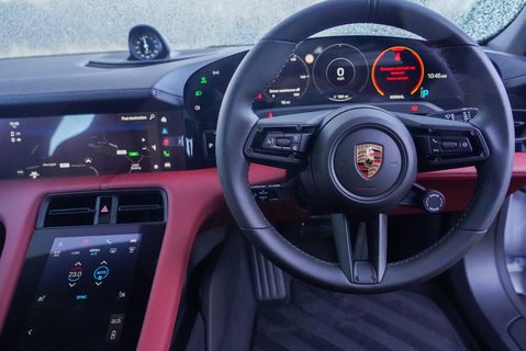 Porsche Taycan Performance Plus 93.4kWh 11