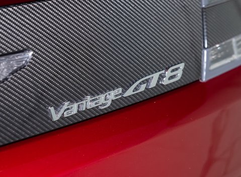 Aston Martin Vantage GT8 38
