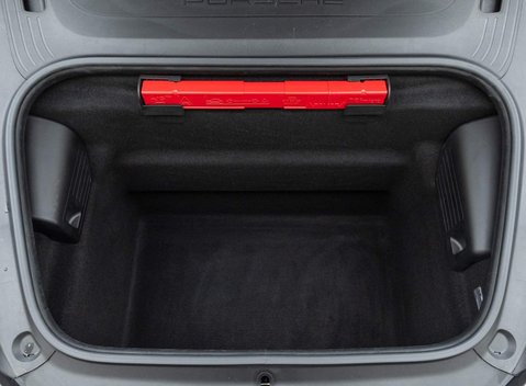 Porsche 911 Carrera 4 GTS (991.2) 26